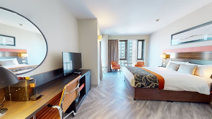 Clayton Hotel Cardiff