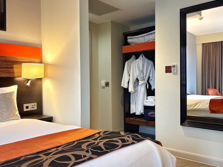 Clayton Hotel Cardiff