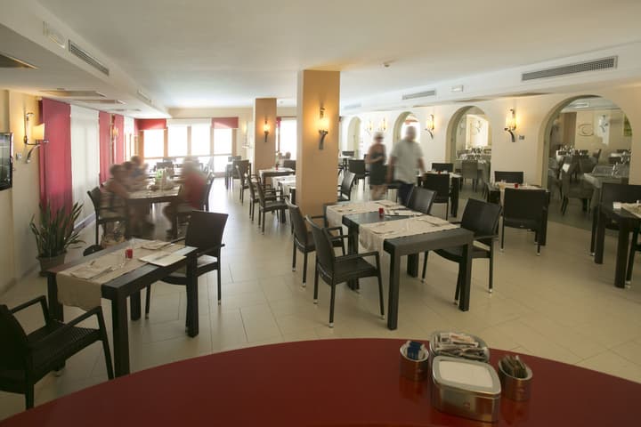 Tropis Hotel