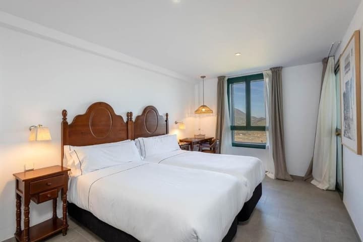 TUGASA Hotel Arco de la Villa