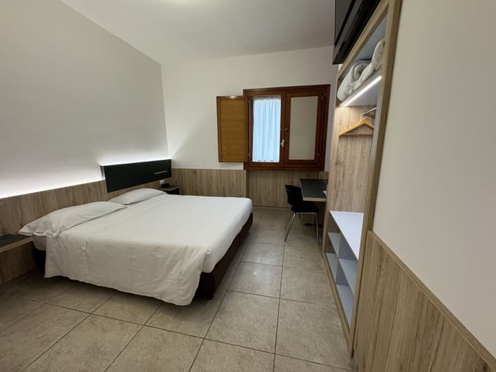 Hotel Holidays