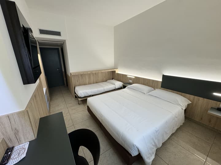 Hotel Holidays