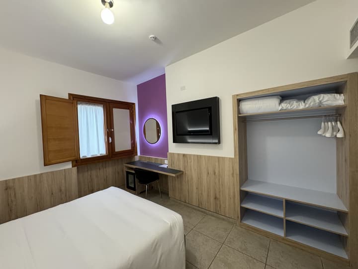 Hotel Holidays
