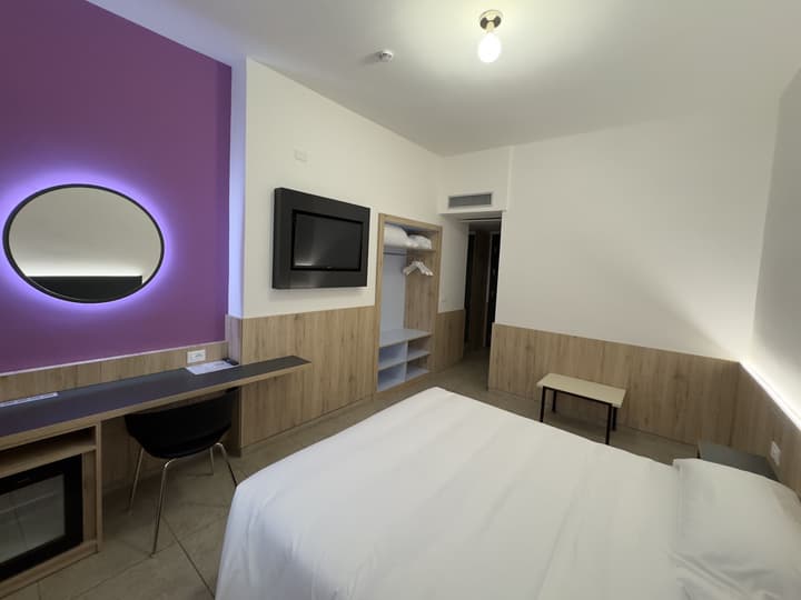 Hotel Holidays