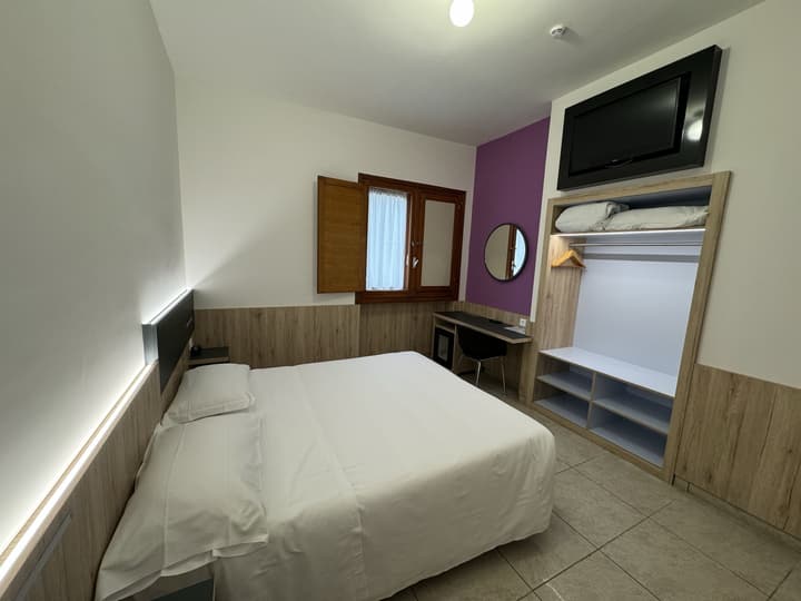 Hotel Holidays