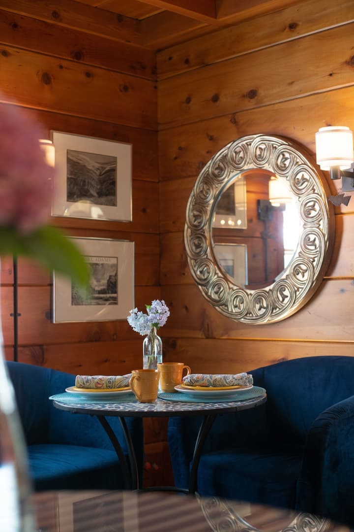 Elliott House Boutique Inn