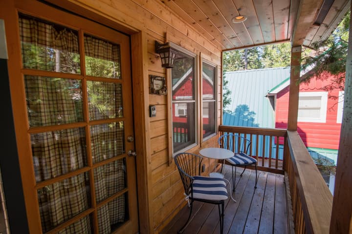 Elliott House Boutique Inn