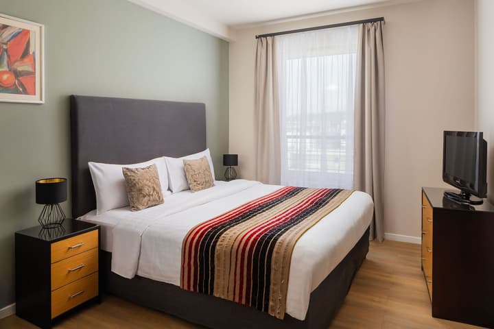 Escala Hotel & Suites