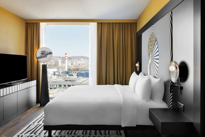 Renaissance Zürich Tower Hotel