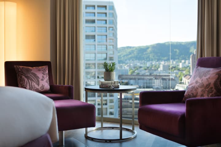 Renaissance Zürich Tower Hotel