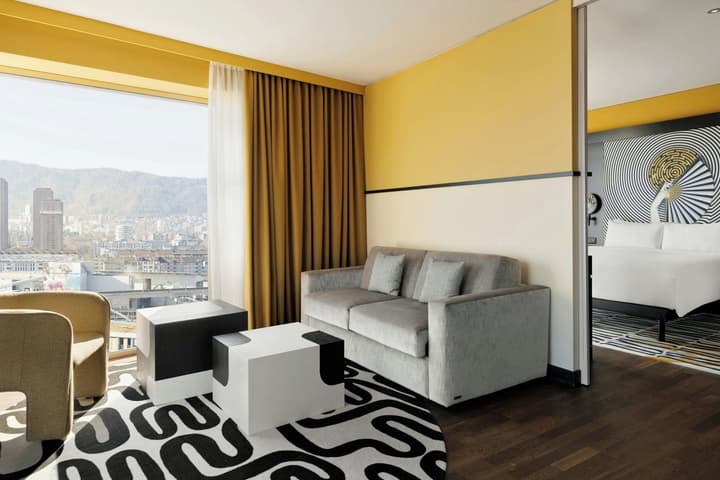Renaissance Zürich Tower Hotel
