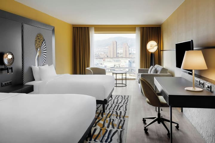 Renaissance Zürich Tower Hotel