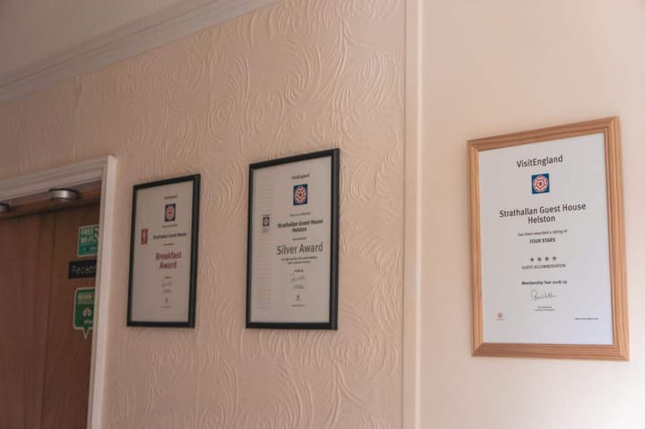 Strathallan Guest House