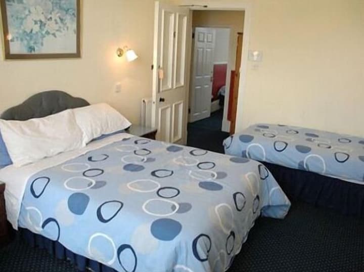Strathallan Guest House