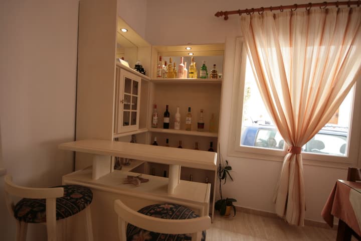 Zeus Hotel