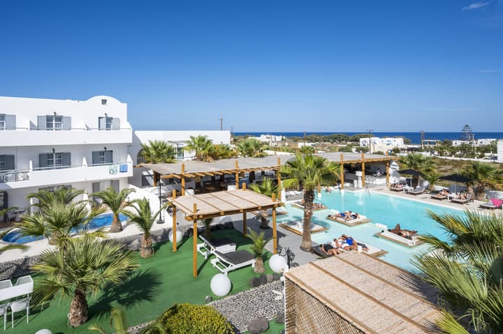 Smy Mediterranean White Santorini
