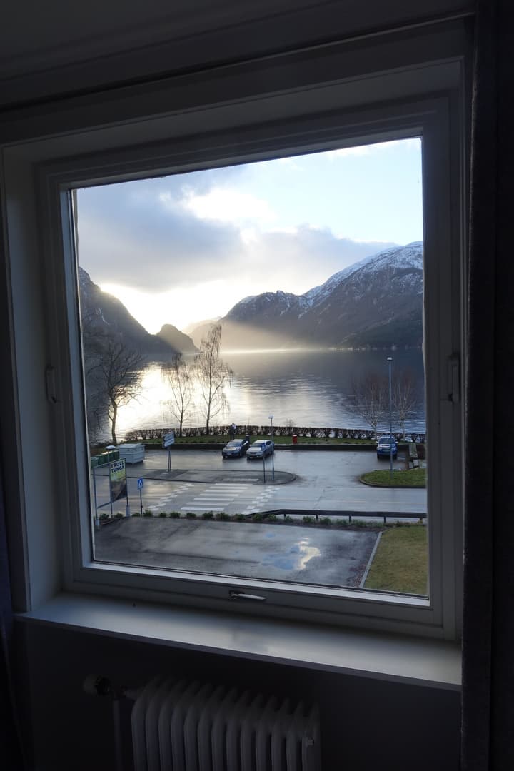 Trolltunga Hotel