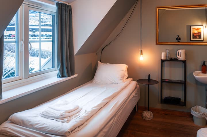 Trolltunga Hotel