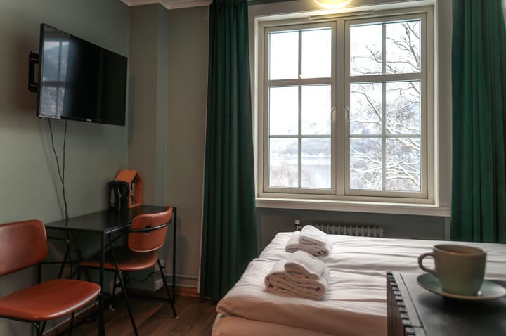 Trolltunga Hotel