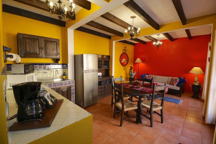 Casa Mia Suites
