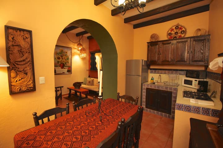 Casa Mia Suites