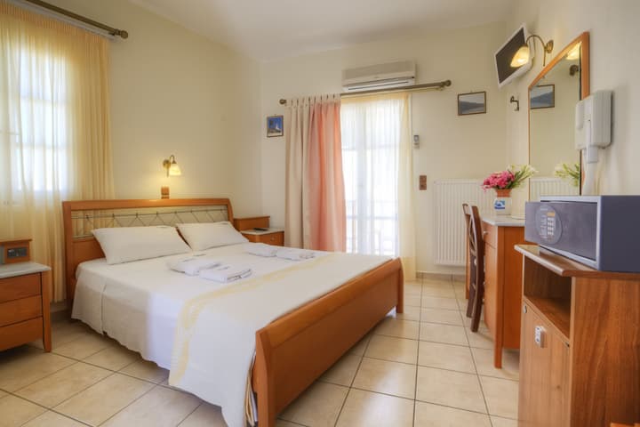 ALK HOTEL™