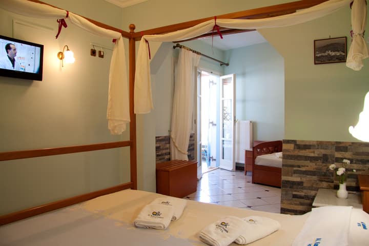 ALK HOTEL™