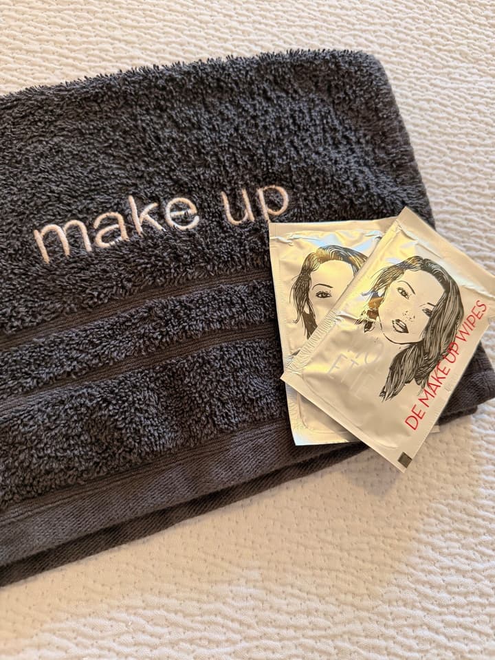 ALK HOTEL™