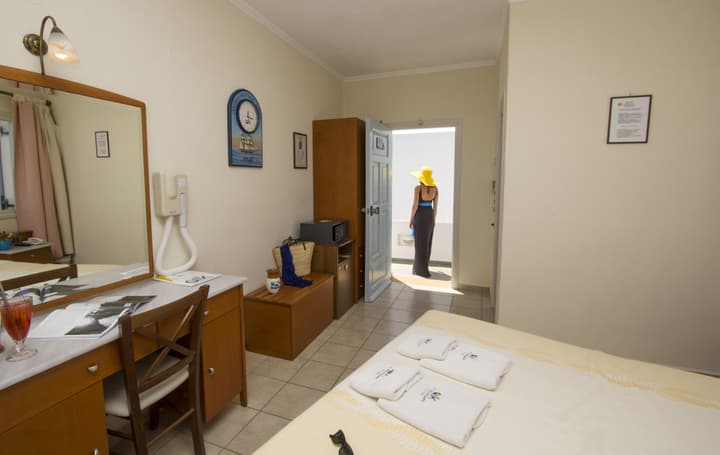 ALK HOTEL™