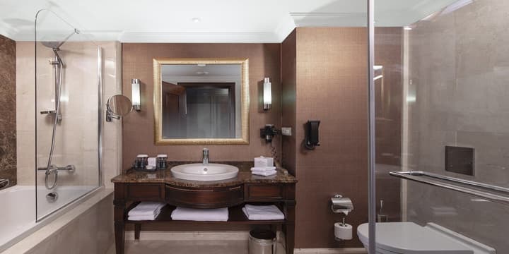 Crowne Plaza Hotel Istanbul - Asia by IHG