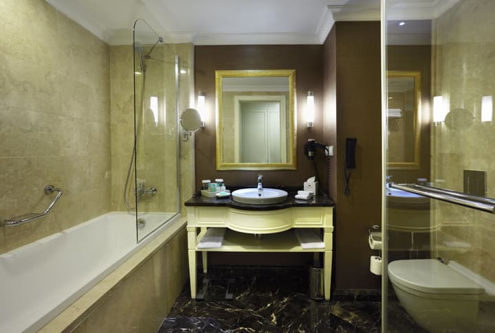 Crowne Plaza Hotel Istanbul - Asia by IHG