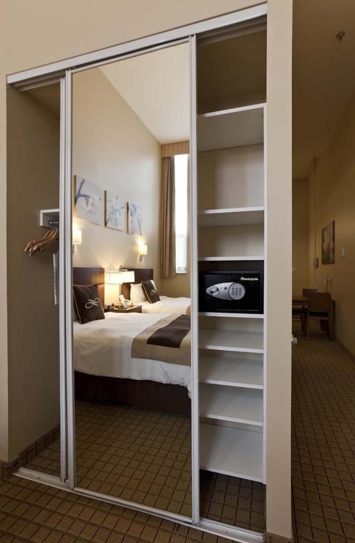 Pointe Plaza Hotel