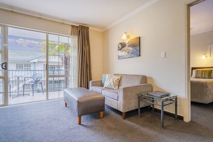Silver Fern Rotorua Suites & Spa