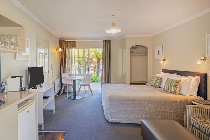 Silver Fern Rotorua Suites & Spa