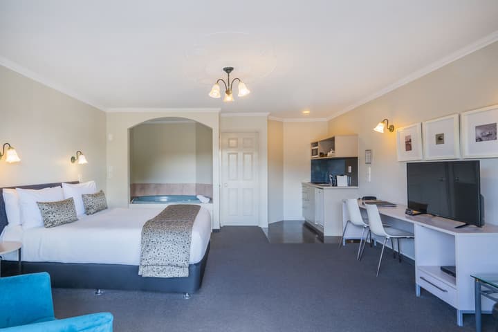 Silver Fern Rotorua Suites & Spa