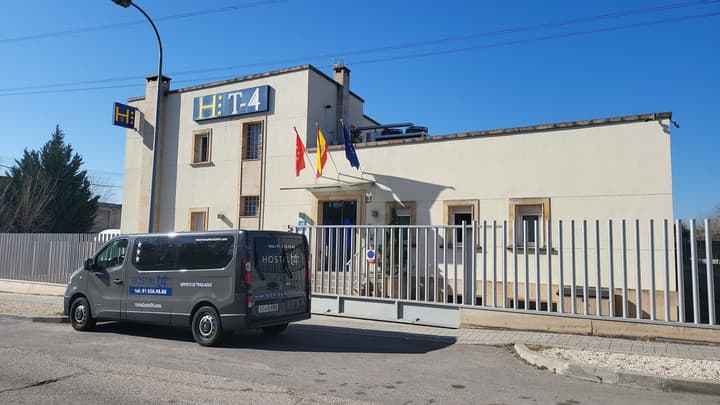 Hostal T4