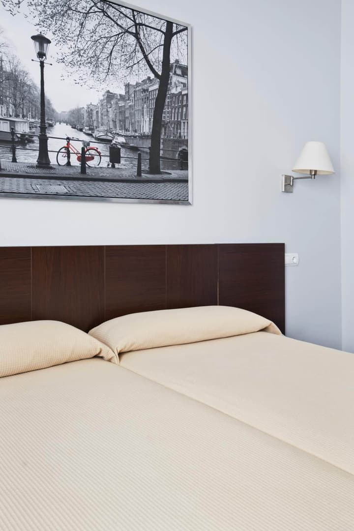 Hostal T4