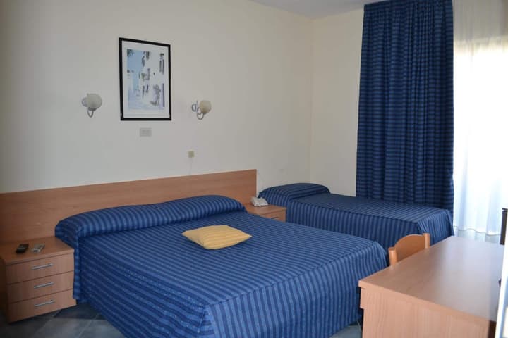 Hotel Jonic