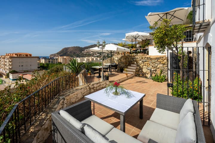 LA TARTANA HOTEL BOUTIQUE