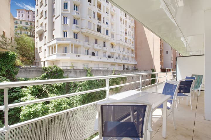 Appart'hôtel Odalys City - Monaco Les Hauts de la Principauté