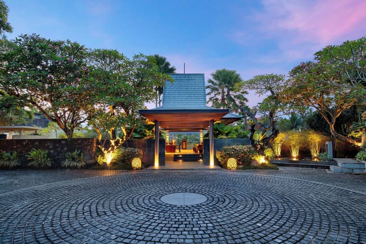 Royal Kamuela Villas & Suites at Monkey Forest, Ubud - For Adults Only
