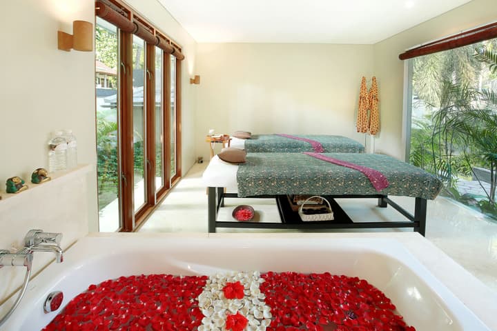 Royal Kamuela Villas & Suites at Monkey Forest, Ubud - For Adults Only
