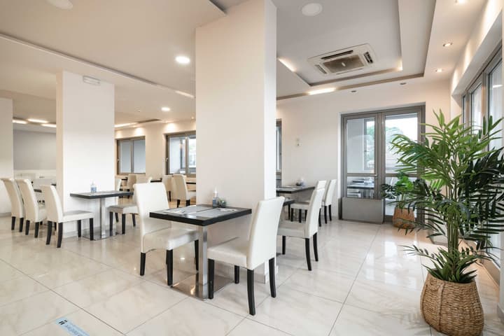 Karras Hotel
