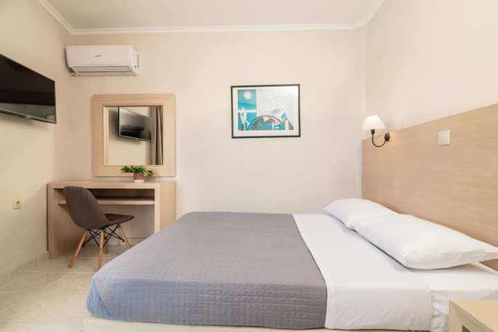 Karras Hotel