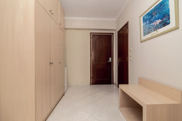 Karras Hotel
