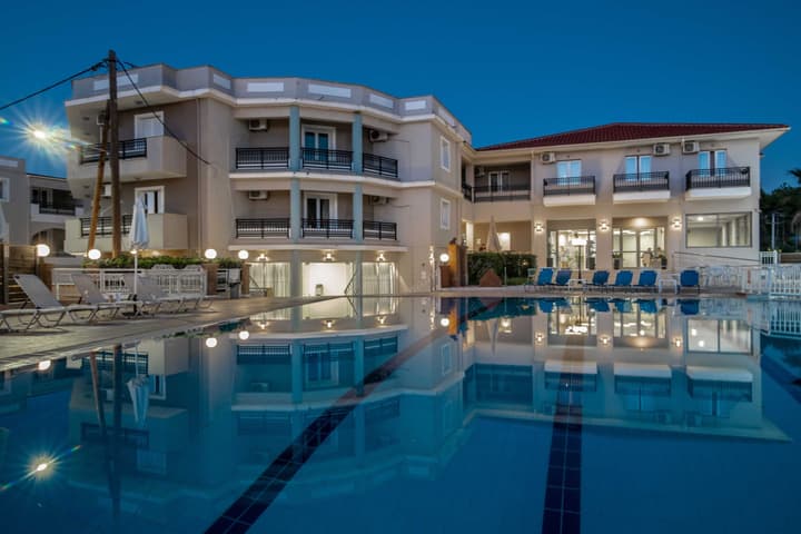 Karras Hotel