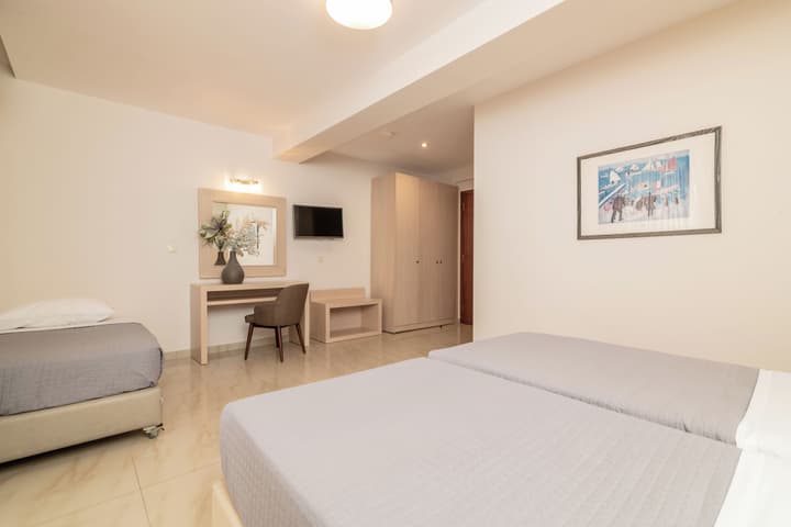 Karras Hotel