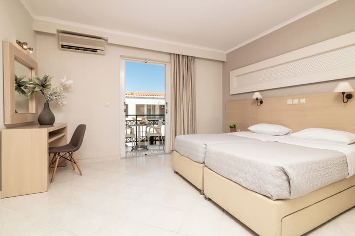 Karras Hotel