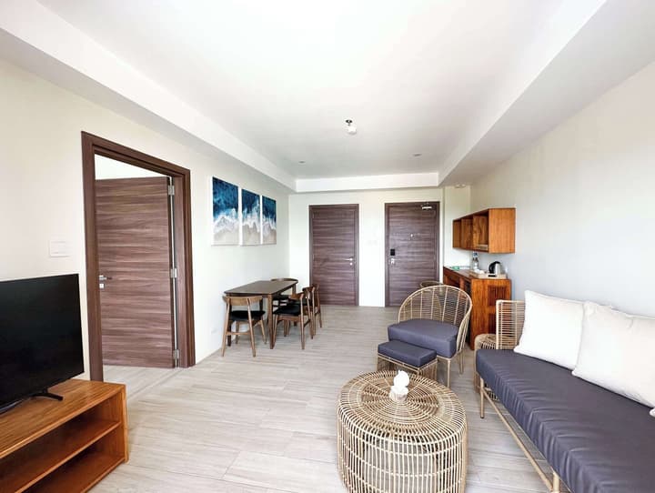 Bluewater Maribago Beach Resort