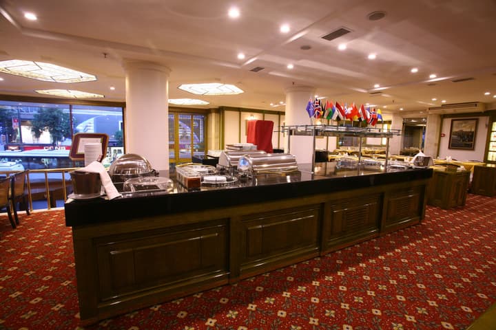 Istanbul Royal Hotel